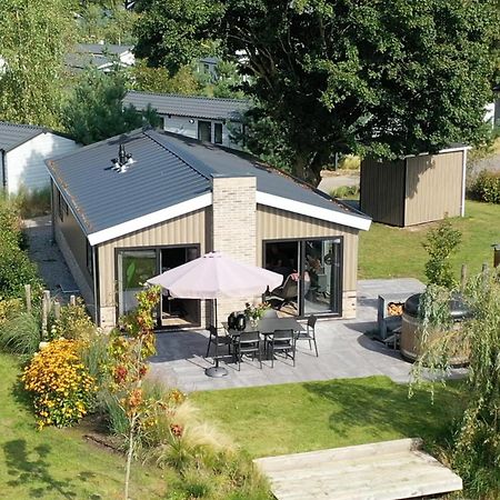 Wellness Chalet Veluwemeer Biddinghuizen Eksteriør billede